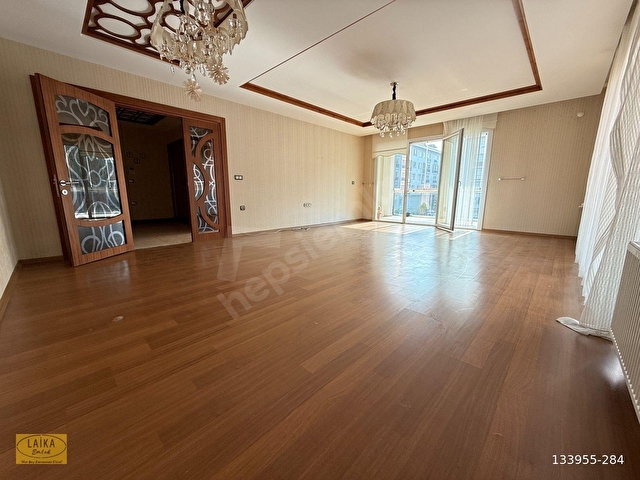 Laika Emlaktan Dorapark 3 Sitesinde 220 m² 4+1 Manzaralı Ara Kat - Görsel 3