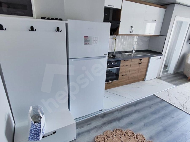 YENİ MAHALLEDE FULL EŞYALI 1+1 BALKONLU KİRALIK DAİRE - Görsel 3
