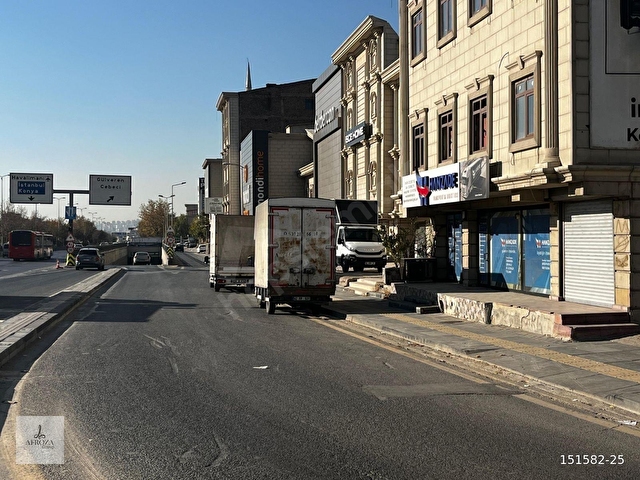 Yük Asansörlü Sitelerde 400M2 İmalathane & Depo 4.kat
