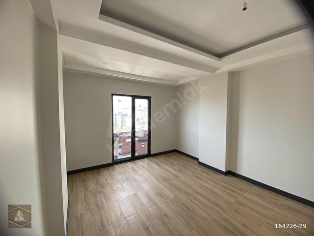PENDİK ÇINARDEREDE SİTE İÇERİSİNDE İSKANLI SATILIK 2+1 DAİRE