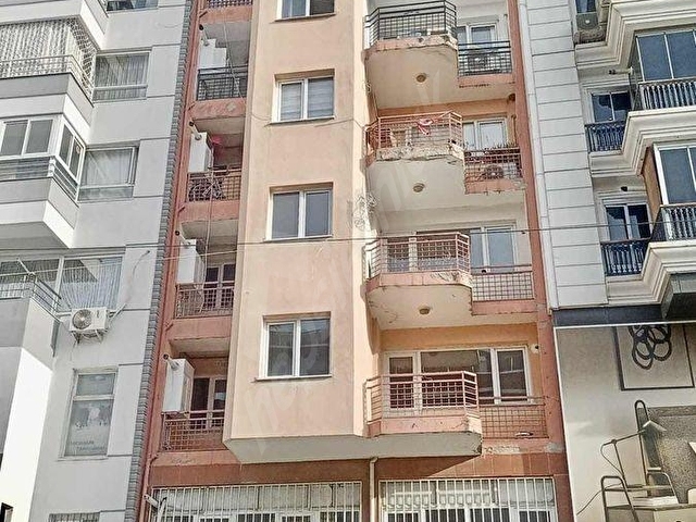 Yunusemre Mahallesinde 8 Eylül Caddesinde Asansörlü 3+1