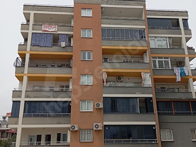 Altıparmaktan Kurtgöz Sit.de 2+1 Geniş Oturumlu Satılık Daire