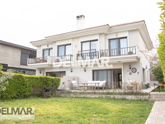 ALAÇATI ÇAMLIK YOLDA KİRALIK 3+1 VİLLA