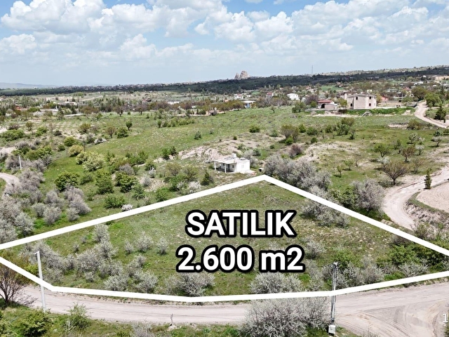 SERTOĞLU EMLAKTAN UÇHİSARDA SATILIK 2.600 m2 HOBİ BAHÇESİ