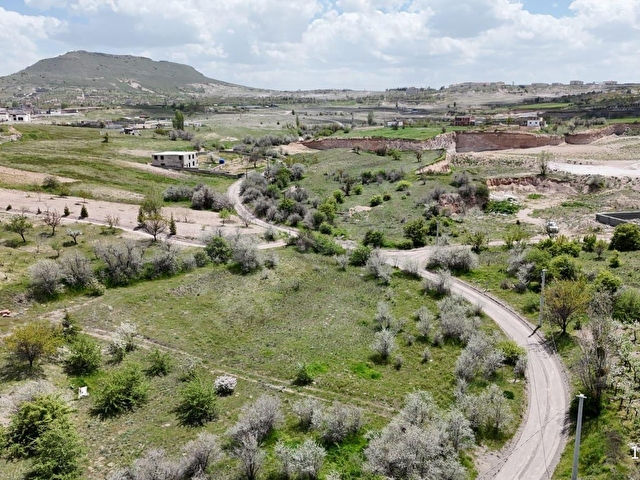 SERTOĞLU EMLAKTAN UÇHİSARDA SATILIK 2.600 m2 HOBİ BAHÇESİ - Görsel 14