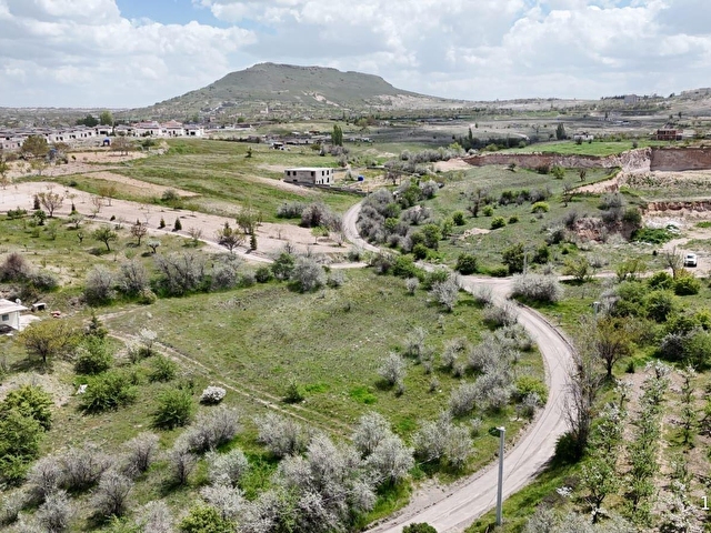SERTOĞLU EMLAKTAN UÇHİSARDA SATILIK 2.600 m2 HOBİ BAHÇESİ - Görsel 15