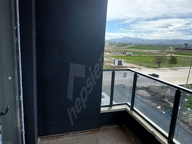 TURYAPTAN YENİKENT BULVAR ÜSTÜ SIFIR ÖNÜ KAPANMAZ KİRALIK DAİRE - Görsel 6