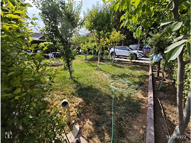 GÖLBAŞI ÇINAR SİTESİNDE 700 M² BAHÇE KULLANIMLI EŞYALI 2+1 - Görsel 3