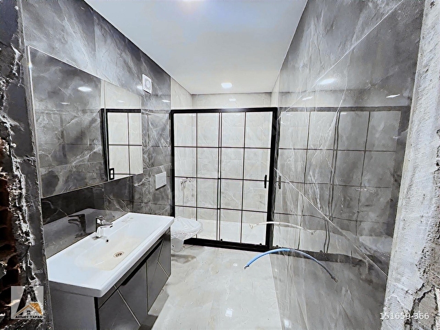 BATIKENT MERKEZDE 4 ODALI HER İŞE UYGUN 240M2 - Görsel 6