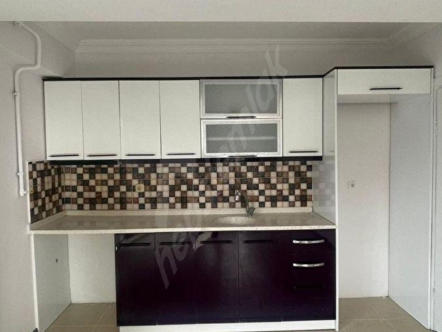 KARASUDA DENİZE YÜRÜME MESAFESİNDE 2+1 SATILIK MASRAFSIZ DAİRE!!! - Görsel 5