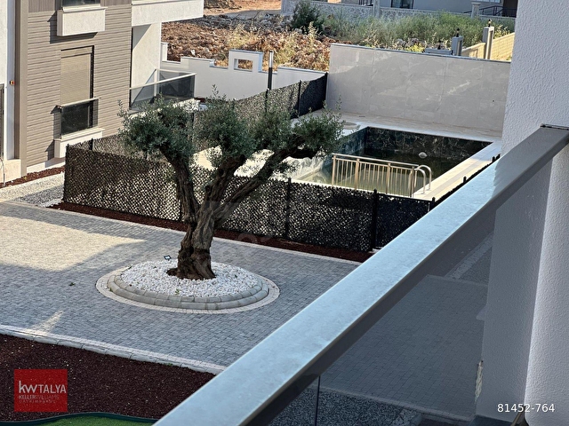 HAVUZLU KAPALI OTOPARKLI LÜKS GENİŞ SIFIR 1+1 KİRALIK DAİRE - Görsel 15