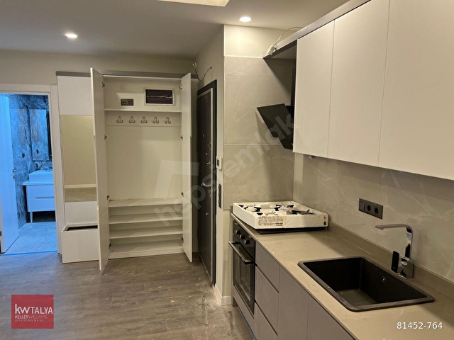 HAVUZLU KAPALI OTOPARKLI LÜKS GENİŞ SIFIR 1+1 KİRALIK DAİRE - Görsel 8