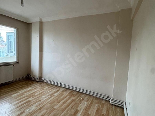 CİVELEKTE 2+1 ÖNÜ AÇIK BOŞ SATILIK DAİRE - Görsel 7