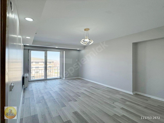 SİTE İÇİ 1+1 METROBÜSE YAKIN ANA CADDE ÜZERİ KREDİYE UYGUN DAİRE - Görsel 5