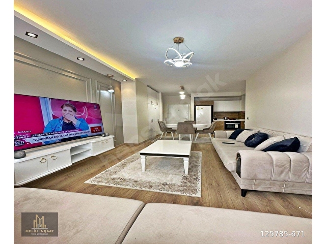 ESENYURT MEYDANA 5 DK FULL KONSEPT SİTE İÇİ MASRAFSIZ EŞYALI 1+1 DAİRE