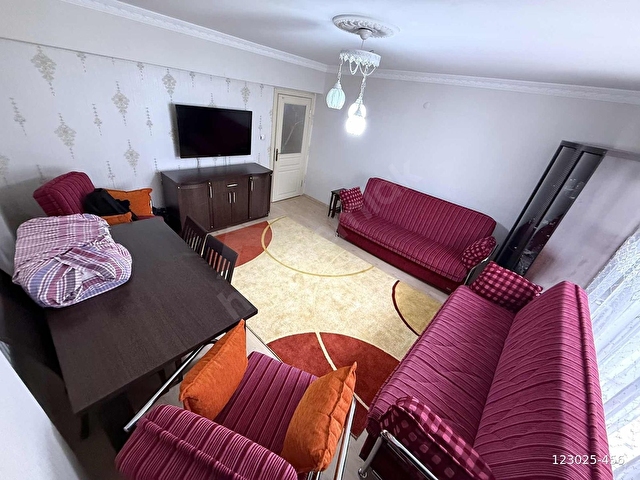 ALSANCAK MAHDE ARA KAT ÖN CEPHE 3+1 SATILIK DAİRE - Görsel 9