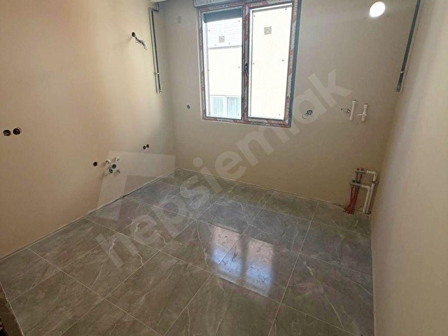 TEK YETKİLİ BAĞDATTAN KÜÇÜKYALIDA METROYA YAKIN TERASLI DAİRE - Görsel 11