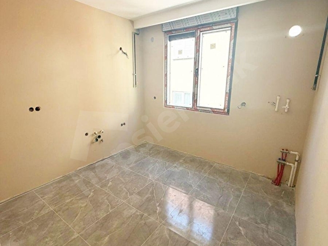 TEK YETKİLİ BAĞDATTAN KÜÇÜKYALIDA METROYA YAKIN TERASLI DAİRE - Görsel 6