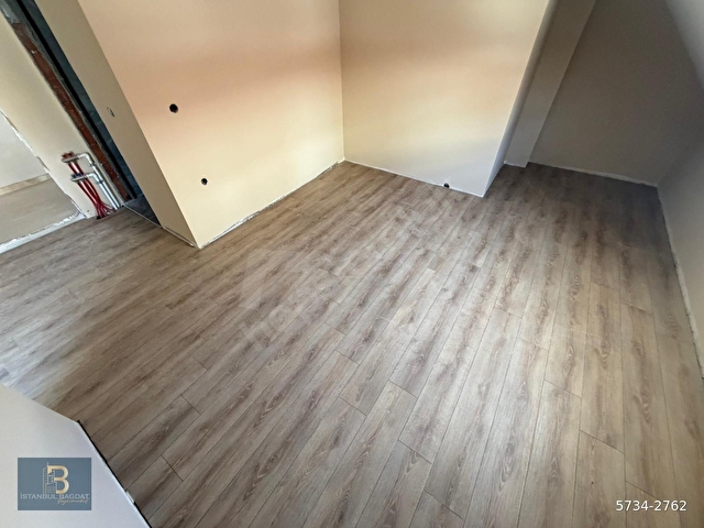 TEK YETKİLİ BAĞDATTAN KÜÇÜKYALIDA METROYA YAKIN TERASLI DAİRE - Görsel 23