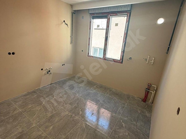 TEK YETKİLİ BAĞDATTAN KÜÇÜKYALIDA METROYA YAKIN TERASLI DAİRE - Görsel 16