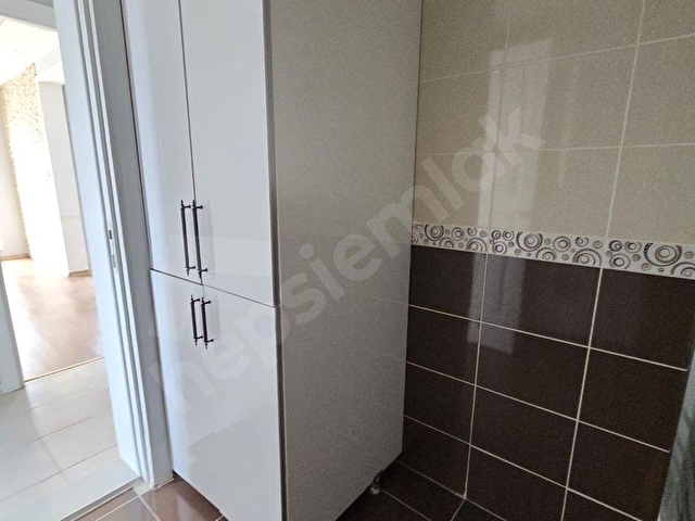 Yapracık TOKİ konutlarında, FULL YAPILI, ilk defa kiracı oturacak, ara kat kiralık daire... - Görsel 20