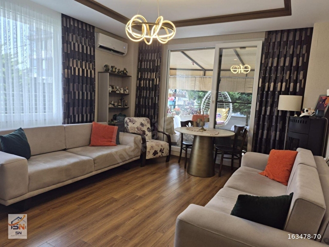 BEYLİKDÜZÜ DEREAĞZI MAH. SATILIK 2+1 GİRİŞ BAHÇE KATI