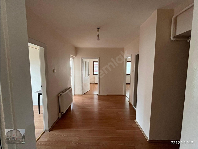 İZZET BAYSAL CD.ARA KAT 135M2 AİLE APARTMANI 3+1 BAKIMLI DAİRE - Görsel 5