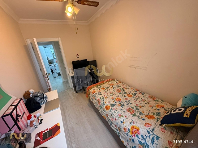 KADIKÖY SUADİYEDE İYİ LOKASYONDA BALKONLU 3+1 SATILIK DAİRE - Görsel 12