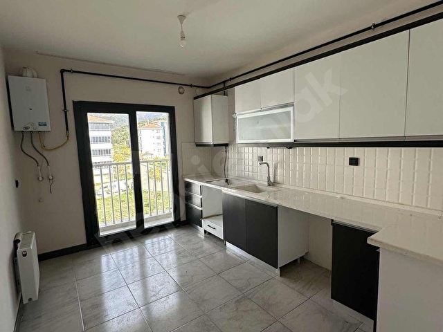 Küçük Menderesten Ödemiş Gölcük Mah. Kiralık Daire 3+1 TOKİ - Görsel 9
