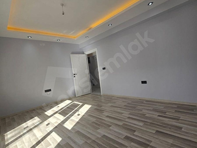 SÜNBÜL İNŞAAT EMLAKtan CADDE YANI ZEMİNDEN ISITMA LÜX 2+1 - Görsel 3