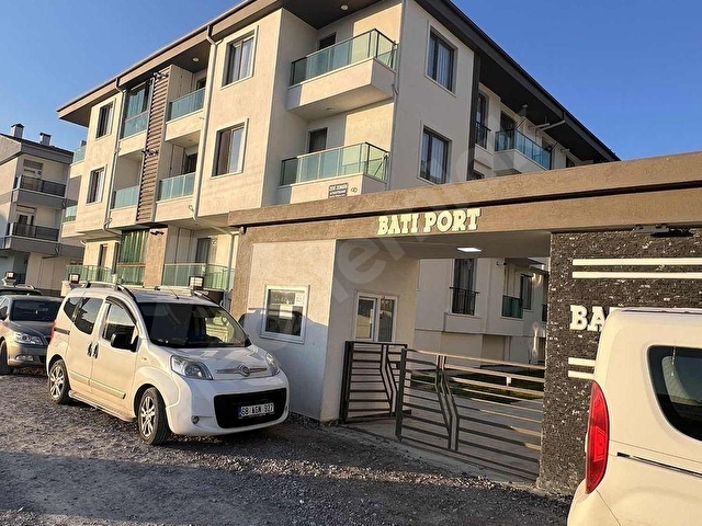 ARATOL İSTİKLAL SİTE İÇERİSİNDE DAİRELER