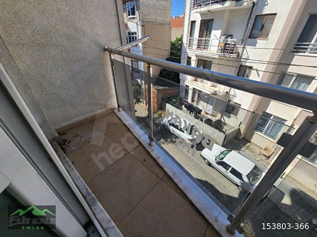 PLAJ MAH. MERKEZİ KONUMDA - AİLE APARTMANI - ARAKAT KİRALIK 2+1 DAİRE - Görsel 9