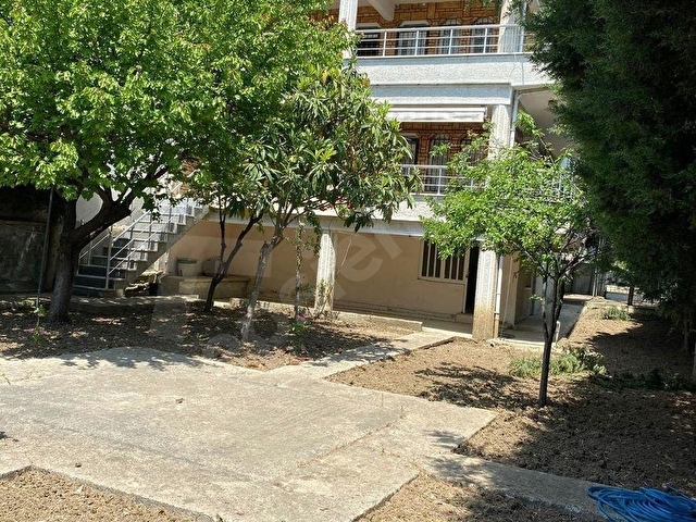 DENİZ MANZARALI E-5 ÜSTÜNDE 5+2 SATILIK MÜSTAKİL VİLLA