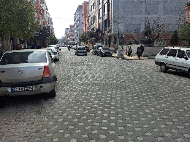 CUMHURİYET  CADDE UZERINDE  SIFIR ASANSÖRLÜ  DAIRE - Görsel 3