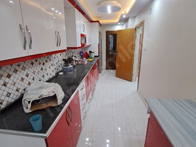 CUMHURİYET  CADDE UZERINDE  SIFIR ASANSÖRLÜ  DAIRE - Görsel 12