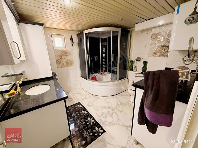 Altıntaşta Havuzlu Sitede Eşyalı 150 m² Geniş 2+1 Daire - Görsel 11