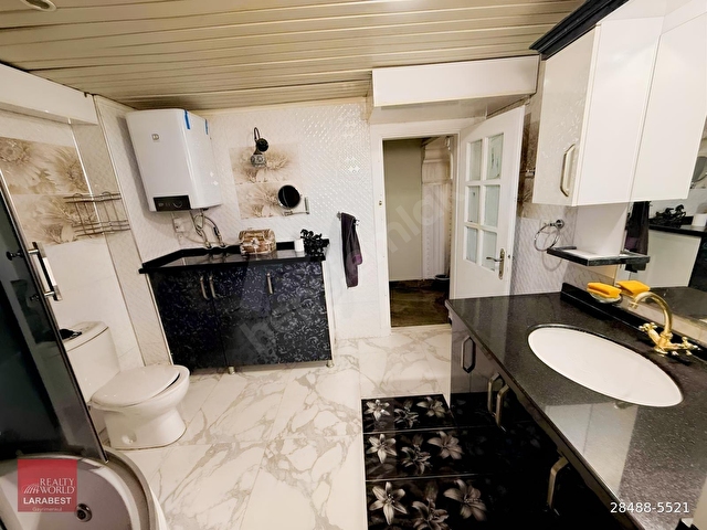 Altıntaşta Havuzlu Sitede Eşyalı 150 m² Geniş 2+1 Daire - Görsel 10