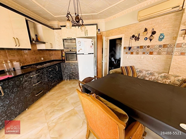 Altıntaşta Havuzlu Sitede Eşyalı 150 m² Geniş 2+1 Daire - Görsel 14