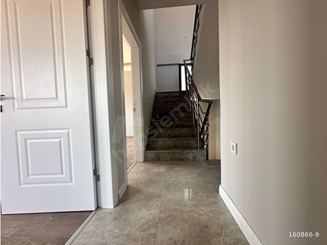 Seferihisarda Müstakil Bir Yaşam Başladı / Havuzlu Müstakil 3+1 Villa /300m2 arsa içinde - Görsel 27