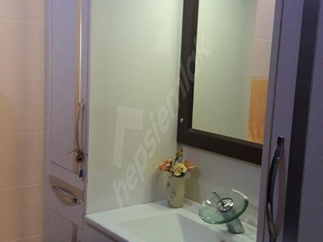 Karşıyaka Fikri Altayda Eşyalı Kiralık 3+1 Daire - Görsel 12
