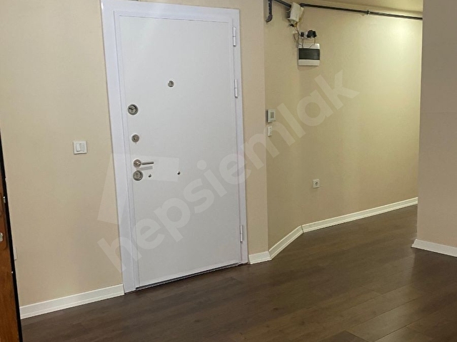 KEMERBURGAZ MERKEZDE 1+1 BALKONLU KAPALI MUTFAKLI 40 M2 NET - Görsel 25