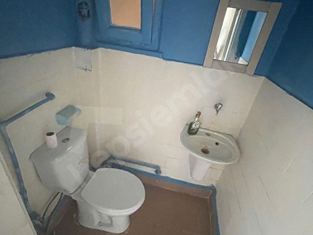 BAHÇELİEVLER 30.SOKAKTA BİRCANDAN 2+L 95m² AÇIK TERASLI MERKEZİ SİSTEMLİ AÇIK OTOPARKLI DAİRE - Görsel 7
