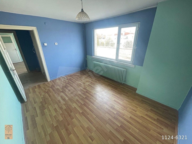 BAHÇELİEVLER 30.SOKAKTA BİRCANDAN 2+L 95m² AÇIK TERASLI MERKEZİ SİSTEMLİ AÇIK OTOPARKLI DAİRE - Görsel 13