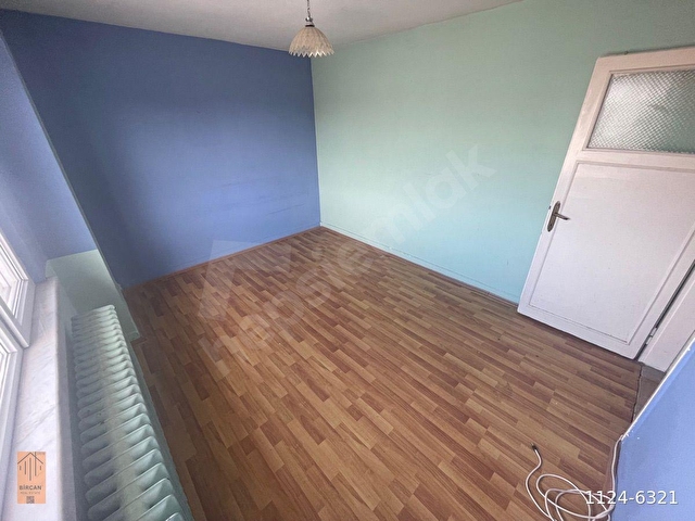 BAHÇELİEVLER 30.SOKAKTA BİRCANDAN 2+L 95m² AÇIK TERASLI MERKEZİ SİSTEMLİ AÇIK OTOPARKLI DAİRE - Görsel 15