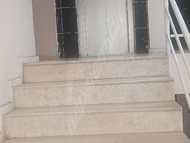 Mersin Mezitli eski belediye arkası 2+1 satılık ofis - Görsel 3