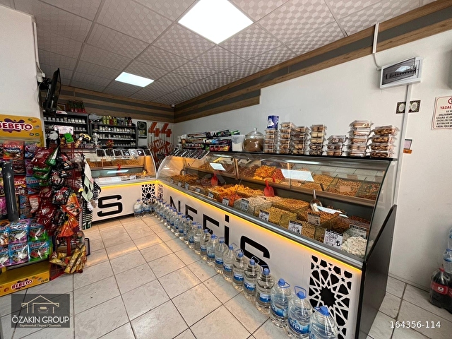ÖZAKIN GAYRİMENKULDEN ANA CADDE ÜZERİ DEVREN SATILIK KURUYEMİŞ DÜKKANI - Görsel 3