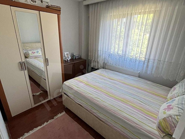 Denize Yürüme Mesafesinde Tadilatlı Tripleks Villa - Görsel 9