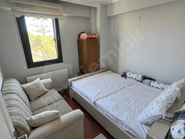 Denize Yürüme Mesafesinde Tadilatlı Tripleks Villa - Görsel 7