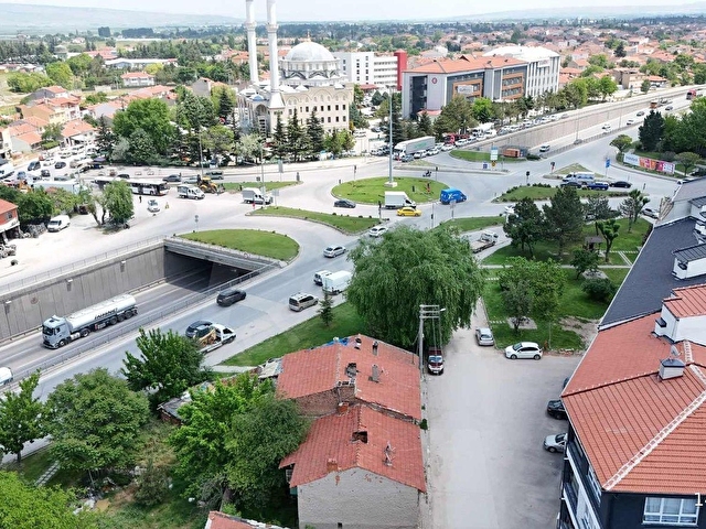 ÖZGÜNDEN ZAFER MAHALLESİ ÖNÜ AÇIK 3+1 ÖZEL GARAJLI DAİRE - Görsel 3