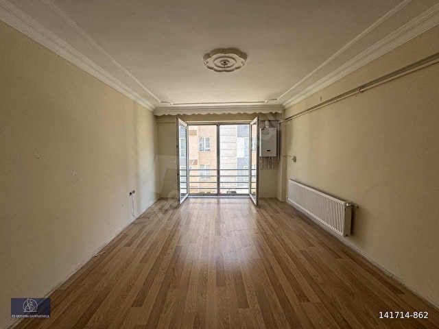 ÖRME SOKAK ARKASI KİRALIK ASANSÖRLÜ ARA KAT DAİRE